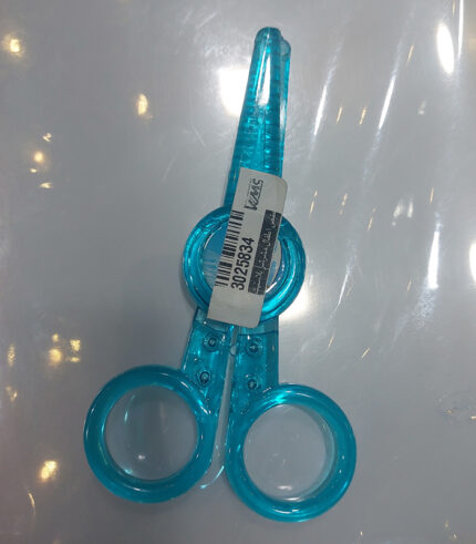 scissors plastic